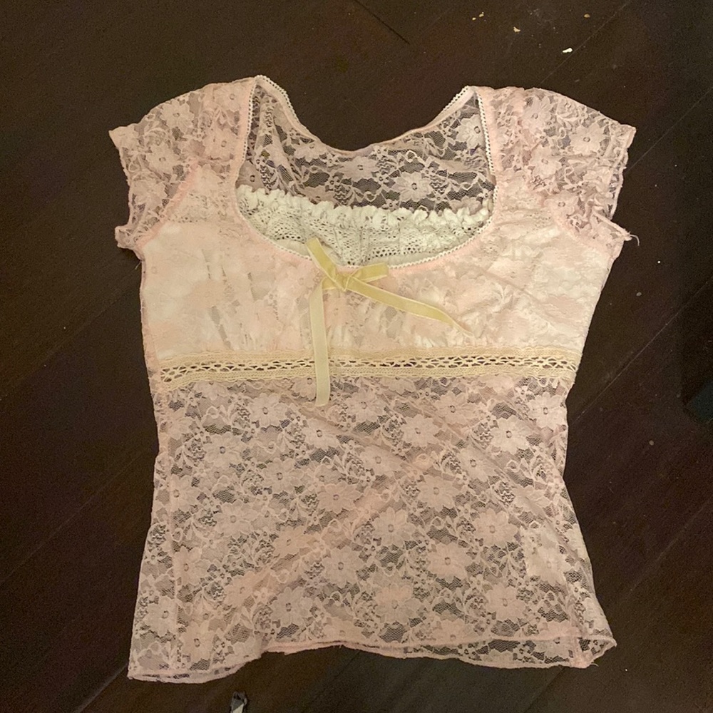 Coquette lace blouse ❣️